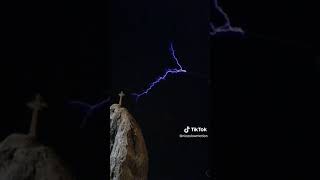 lightning generator in big slow motion