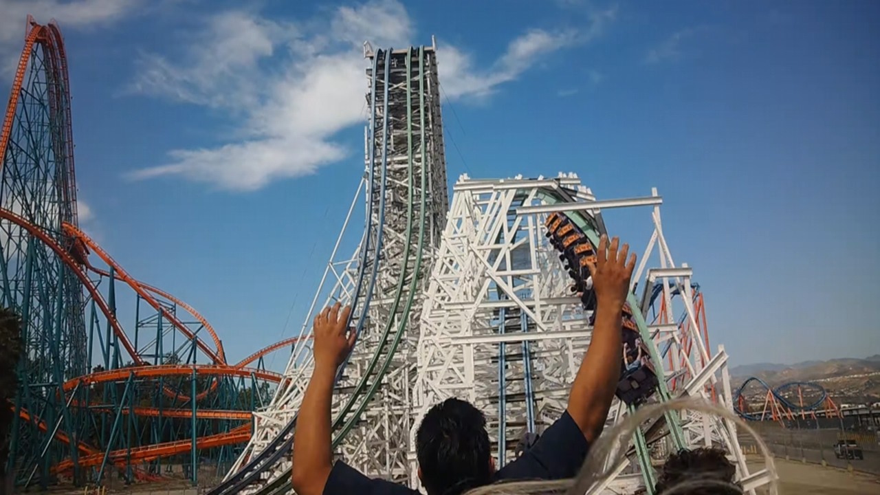 Twisted Colossus - Six Flags Magic Mountain - Back Row (4K HD POV ...