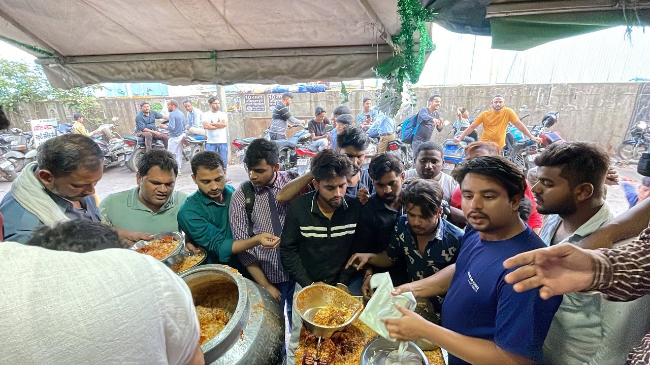 Akram बिरयानी 😱| अगर ये नहीं खाया तो कुछ नहीं खाया | #biryani # ...