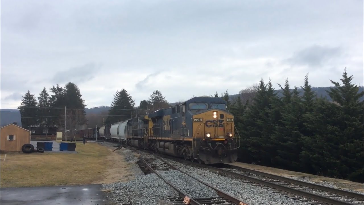 CSX D795 passing through Smithsburg, MD YouTube