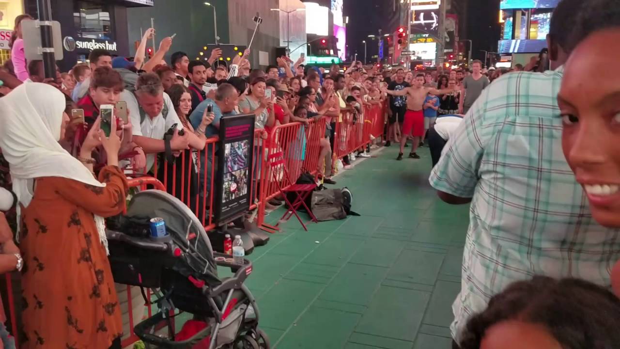 NYC Time Square Entertainment