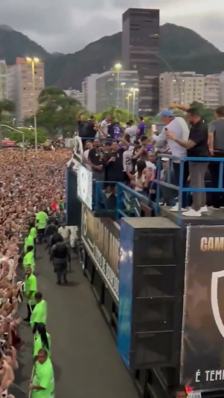 O TEXTOR TAVA SOLTINHO NA FESTA DO TÍTULO DO BOTAFOGO KKKKKK #shorts