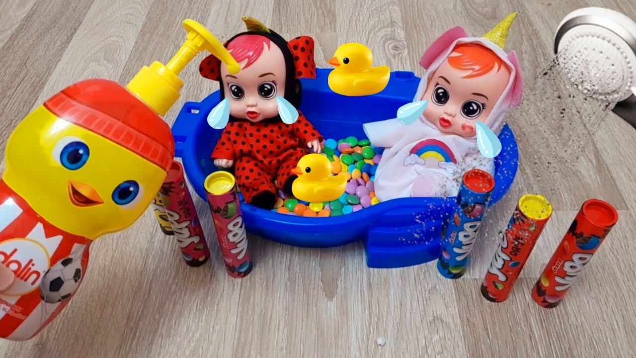 Defne ile oyun vakti,cry baby bebekler şeker banyosu yapıyor