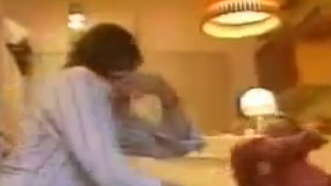 Zatte rene gooit ma in aare put - YouTube