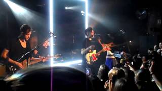 The 1975 10.11.13 Paris - Settle Down