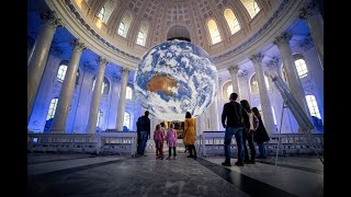 Gaia in St. Blasien - Die Kunstinstallation von Luke Jerram