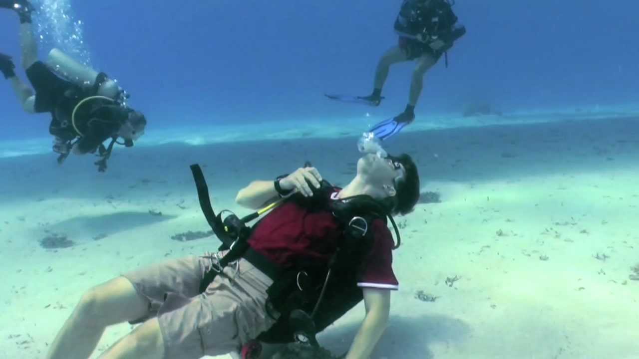 Scuba Diver Moves - funny - YouTube