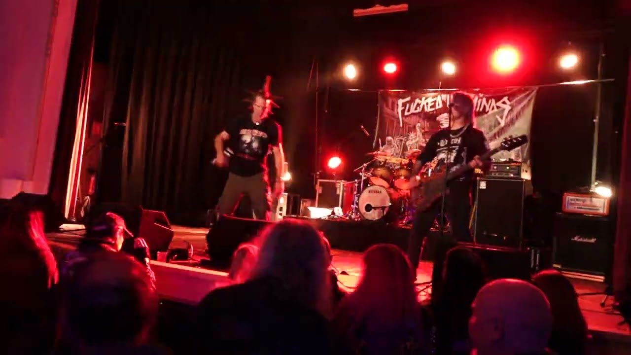 Fucked up minds - Punk's still alive / filmed by Manuel Hubert