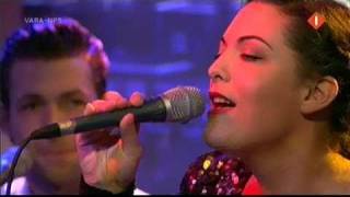 Video thumbnail of "Caro Emerald - A night like this [Acoustic live version at P&W]"