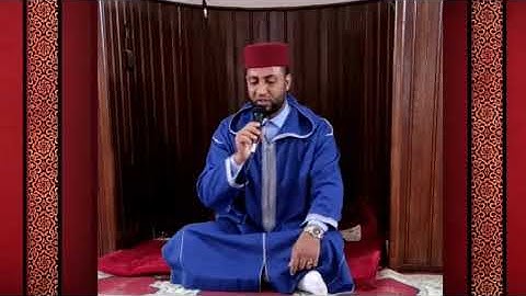 آيات بينات من سورة الأنفال يتلوها على مسامعنا القارئ:ألحاجي محمد إمام مسجد الشوافع .