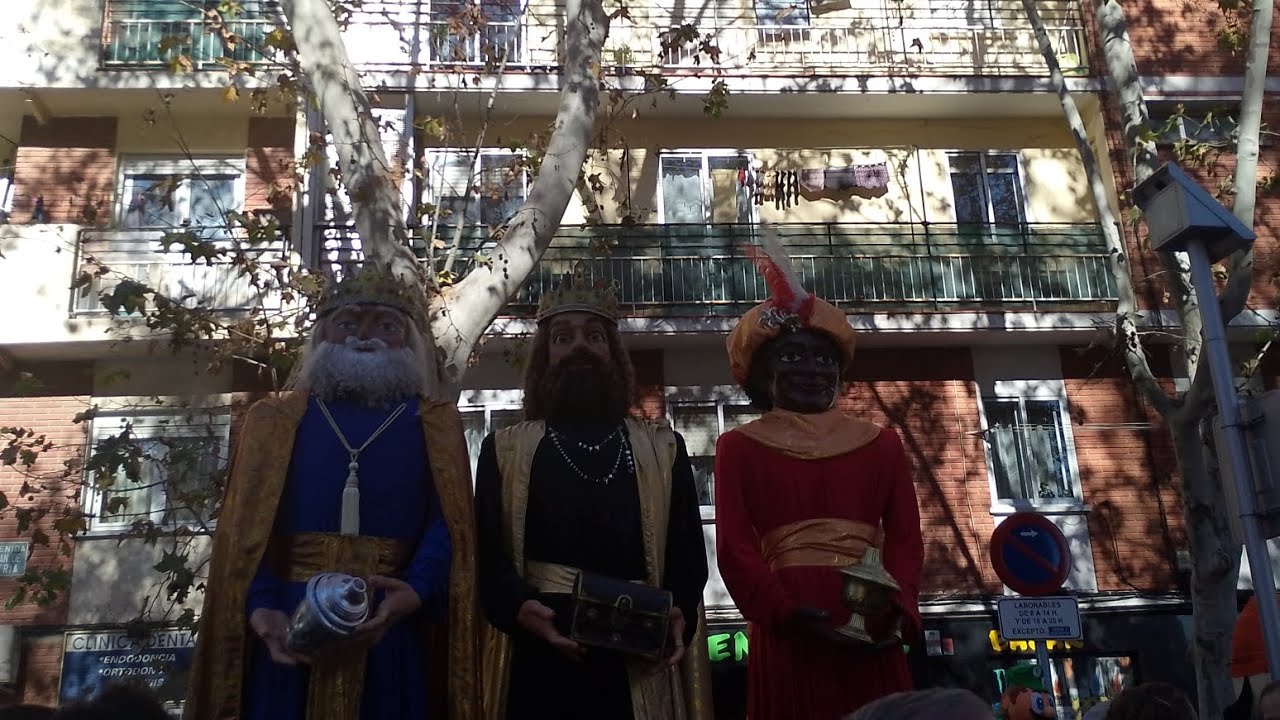 Resumen de gigantes y cabezudos navideños de Alcalá de Henares 2024-2025(hay exposición incluida)