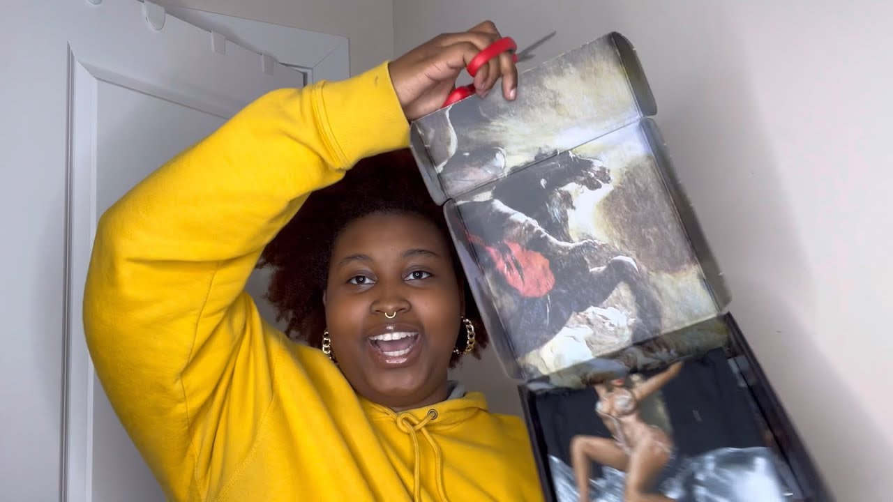 unboxing POSE 3, Beyoncé’s mystery box for RENAISSANCE - YouTube