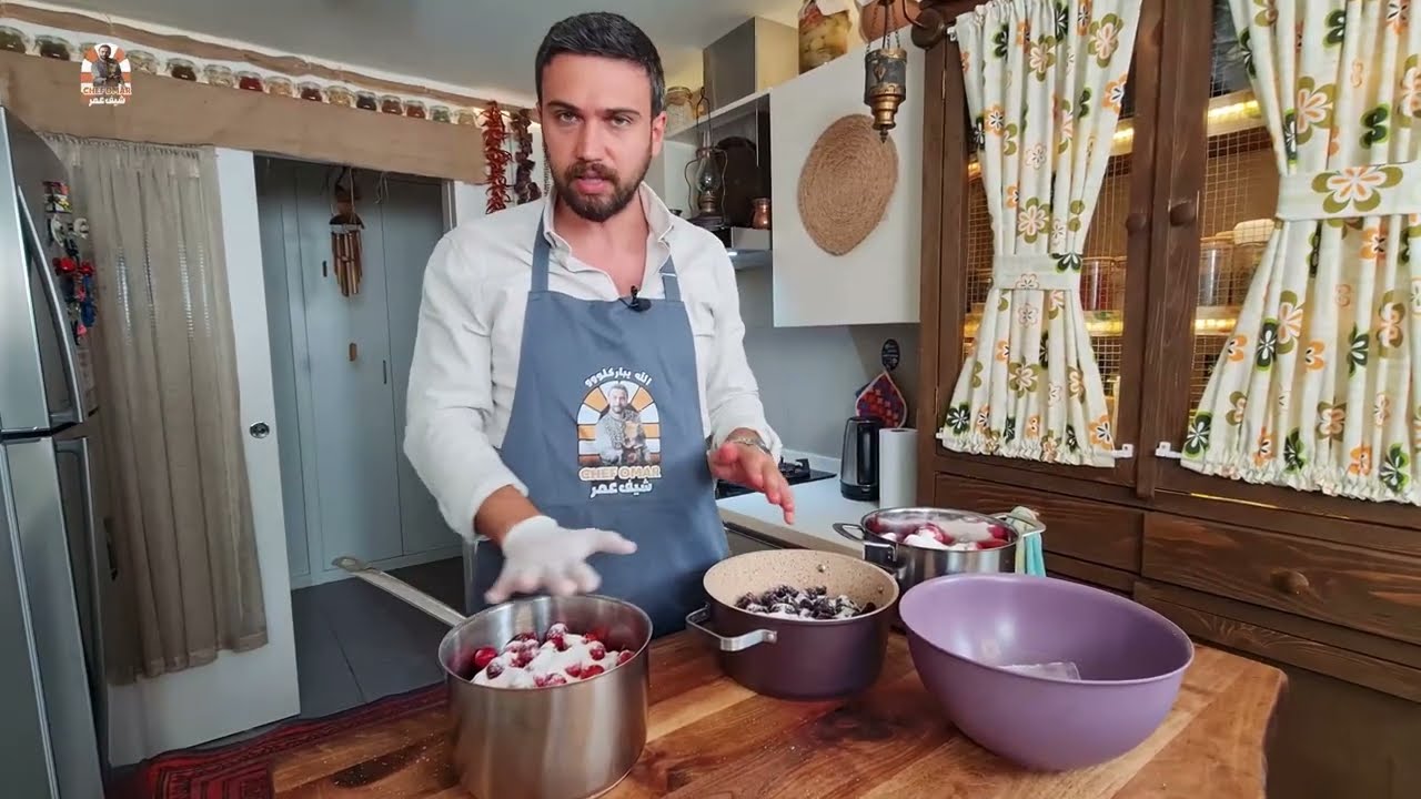 شيف عمر تلات مربيات بساعة وحدة مربى الفريز مربى الكرز مربى التوت 🍒🍓🫐 😍