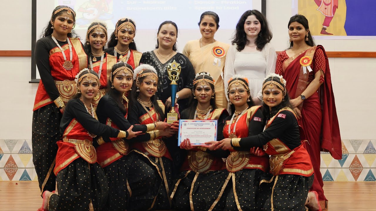 Won the first prize 🏆 in interschool dance competition 