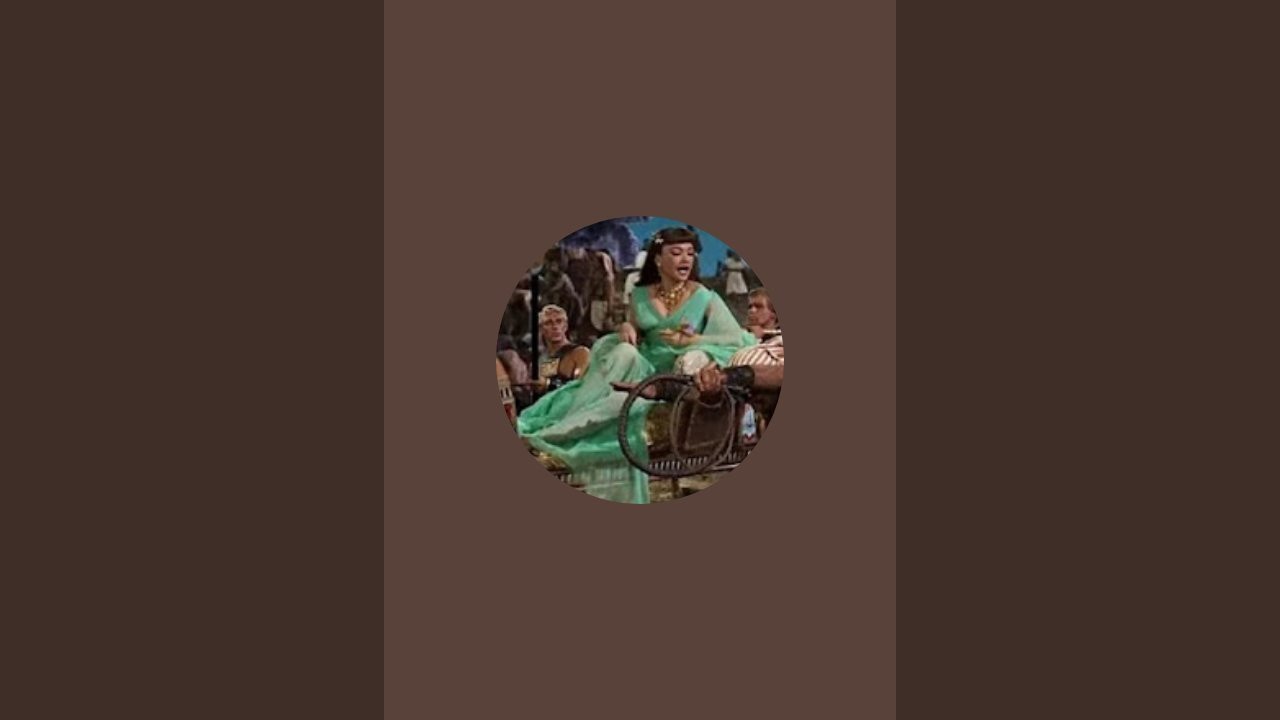 Nefretiri Bootleg™ is live! collbration with @William-Princess-Margaret-TM Happy New Year Everyone.