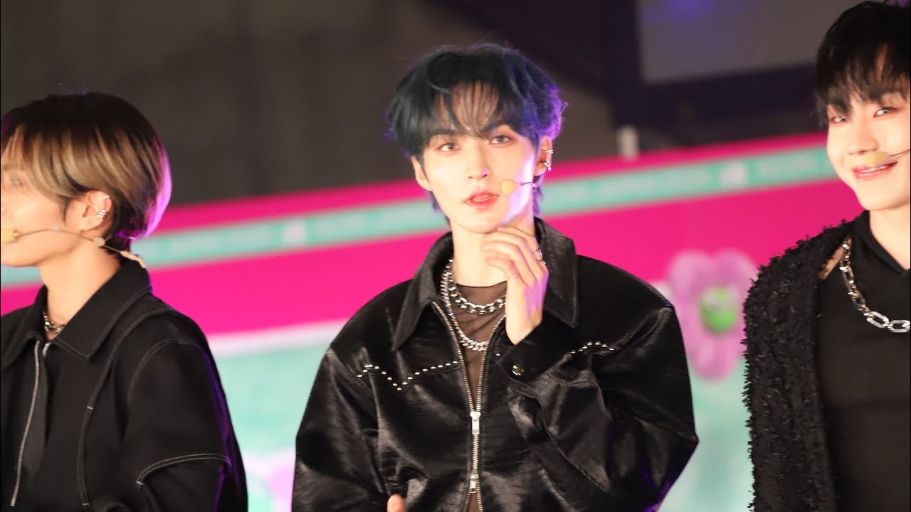 E'LAST Kiss me baby  Dance AIl Day in KCON JAPAN 24.5.11