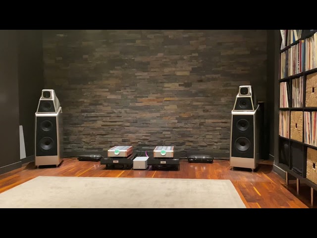 Wilson Audio Alexia V Speakers in Action class=