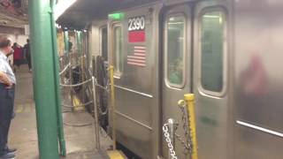 #1 Subway stopping at South Ferry Loop, New York City