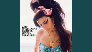 Miniatura de vídeo de "Amy Winehouse - Half Time"