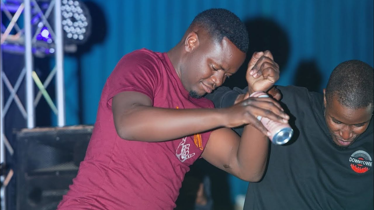 Atita Kaenandjamo {KAPSA KAMBERIPA}2026⛓️⛓️💃🏻🕺🏼🔥🎸