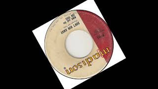 DOO WOP Nino And The Ebb Tides - Don't Run Away (1961)