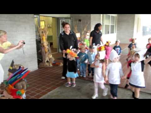 Indians and Pilgrim Parade at Primrose School of League City at South Shore