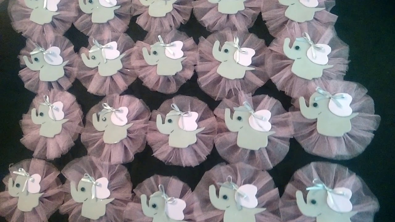Distintivos para las invitadas 💜 tema elefantito y tul