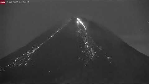 Large Avalanche of Molten Rock down Merapi Volcano in Indonesia (Oct 3, 2025)