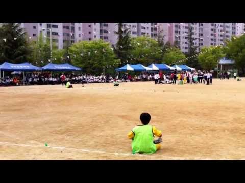 운동회의별미  계주 ~ 우창이는4학년 뻘건색 ^____^