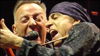 Bruce Springsteen-Ghosts-Barcelona 2023 by AgustinKnopfler 28,010 views 1 year ago 6 minutes, 9 seconds