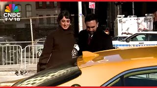 BEKIJK: Burgemeester Mamdani van New York en zijn vrouw Rama Duwaji arriveren per taxi bij de ina...