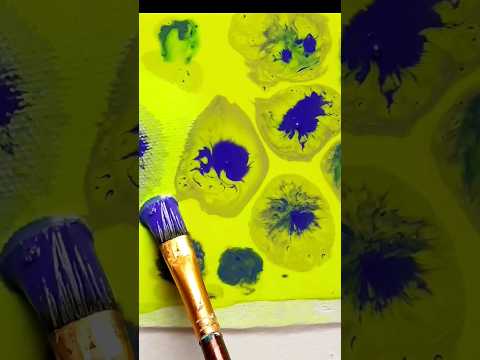 satisfying abstract art 😱😱😵#acrylic #trending #shorts