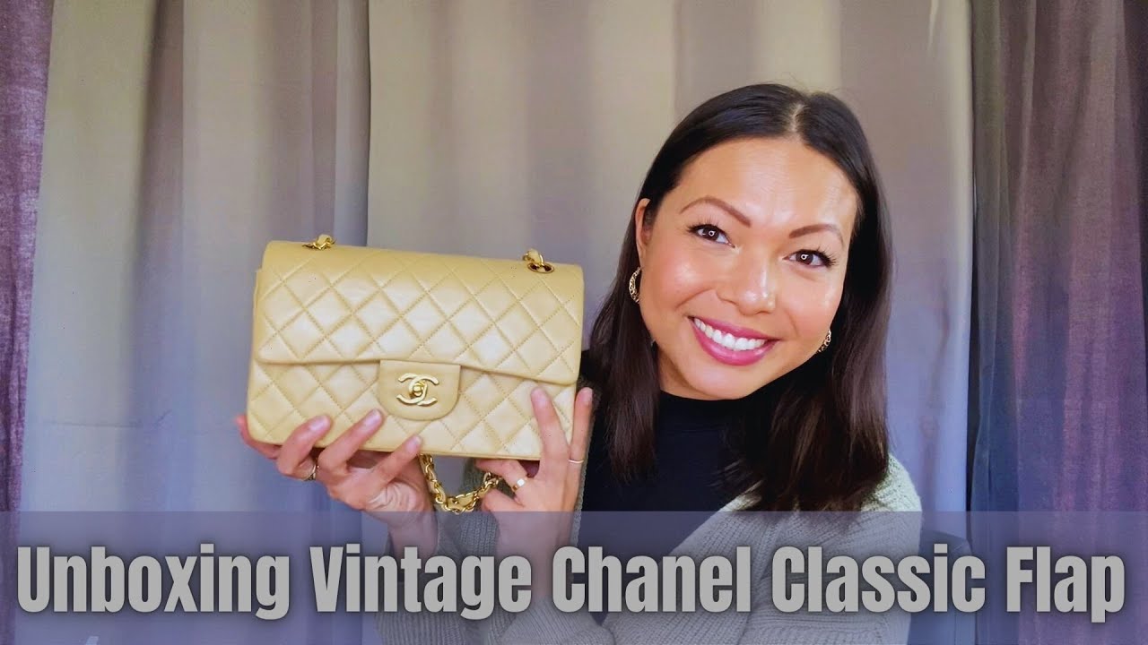 Unboxing my new Chanel Double Flap Bag ✨ Vintage Chanel Classic Double Flap  Small (try on) 