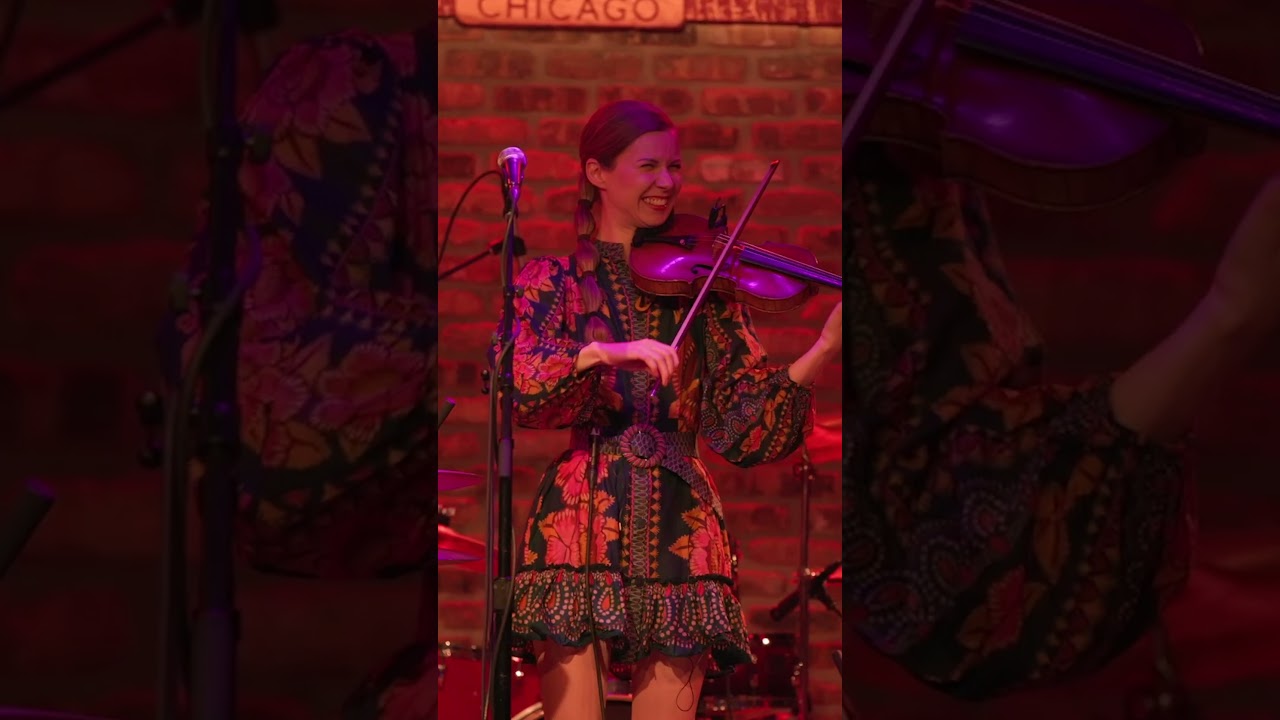 @PonticelliA featuring @fugudugu in @CityWineryVideos rootsandchordsmusic.com