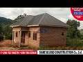 Dachmaterialien Für Ein Einfaches 2 Zimmer Haus In Uganda Wohnbau Haus Immobilien Bauwesen