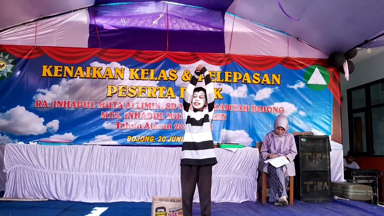 Penampilan Phantonim Oleh siswa Kelas 4