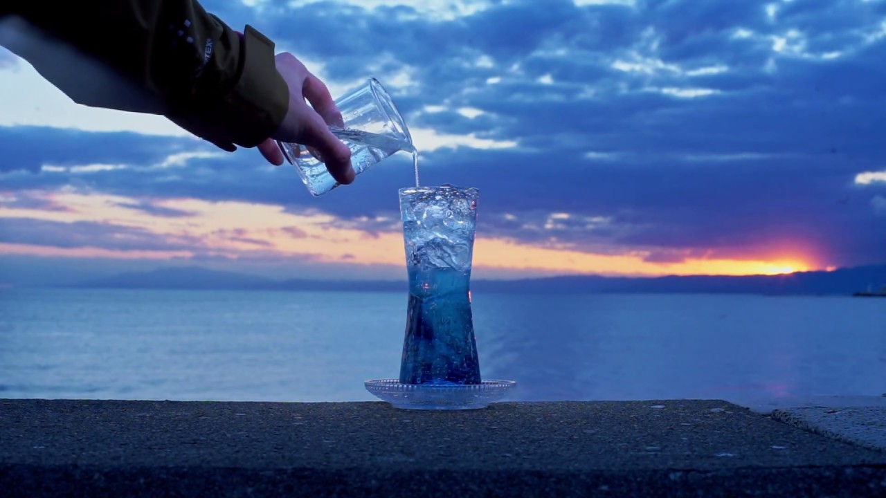自然を背景にクリームソーダを作る動画 その美しさに心奪われる Gluglu グルグル By Grape 自然を背景にクリームソーダを作る動画 その美しさに心奪われる Gluglu グルグル By Grape