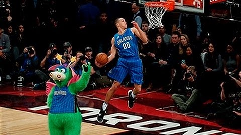 Aaron Gordon Busts Out the 360 "Mailman Slam"