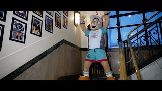 Finnie Recreates Iconic Love Actually Scene Glasgow 2026 Commonwealth Games