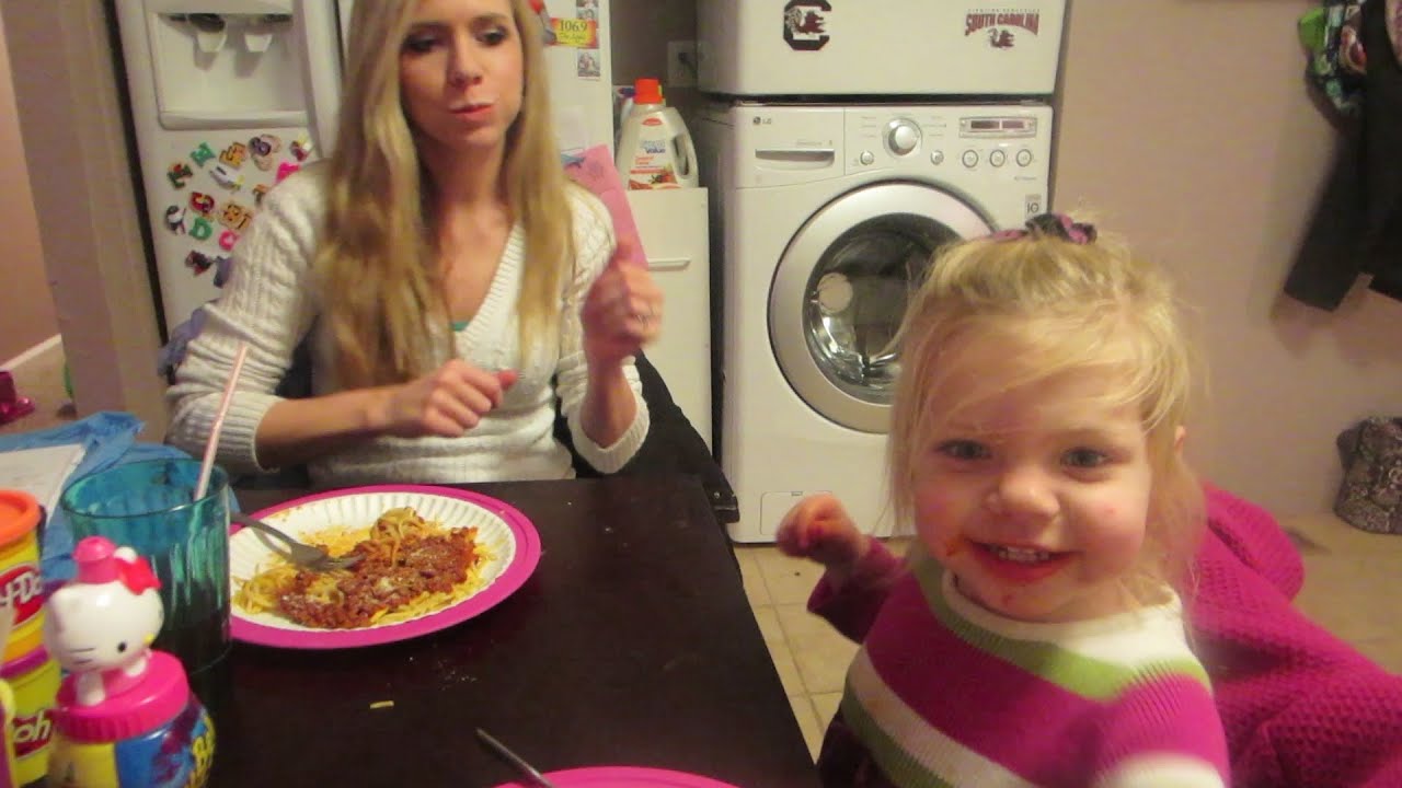 THE SPAGHETTI DANCE! │1•22•14 DAILY VLOG YouTube