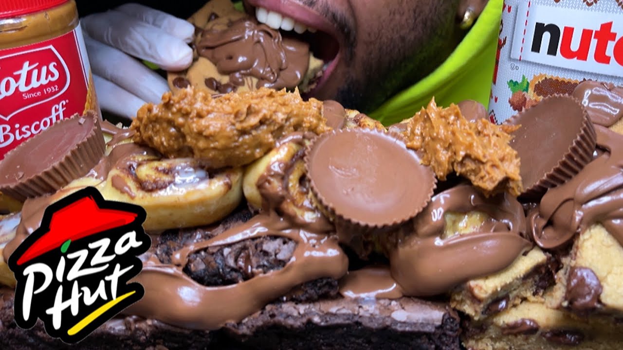 pizza-hut-triple-chocolate-brownie-hersheys-chocolate-chip-cookie