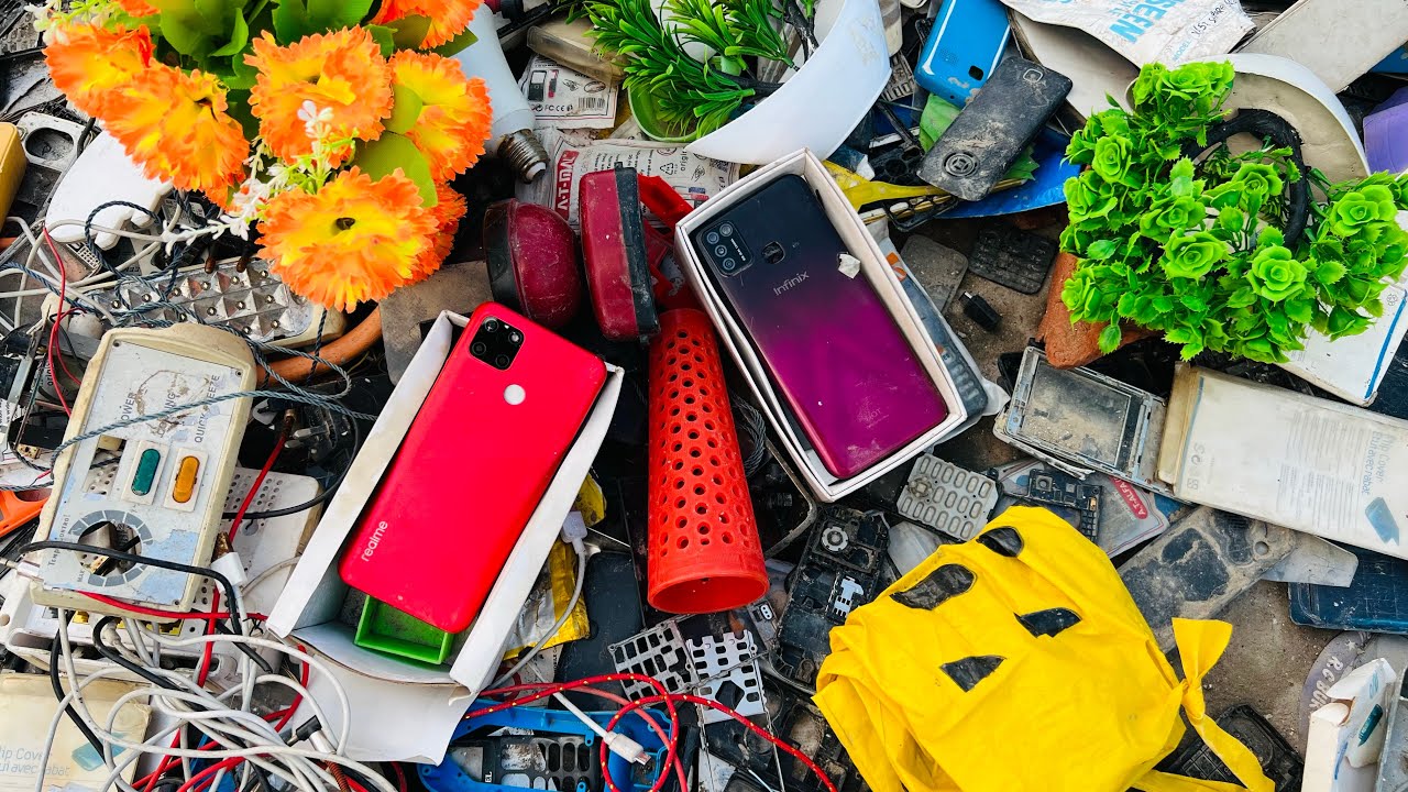 Broken phones were found in the junk pile | Restoration broken Tecno smartphones