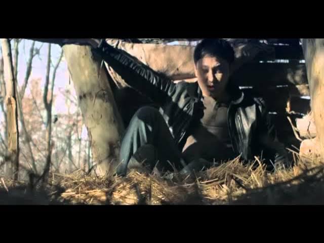 Үй порно: Әйелі күйеуін белдікпен трахает