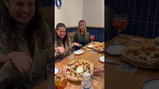 ACÁ HACEN SANGUCHAZOS ENORMES Y SI SOS FAN DE LA PIZZA ESTE VIDEO VALE ORO 🔥 #foodie #neuquen