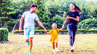 Семейные путешествия. Трейлер канала Little Yasmin Vlog Семейные путешествия. Трейлер канала Little Yasmin Vlog