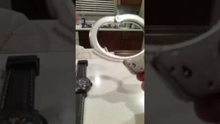 How to pick Smith and Wesson handcuffs in 10 seconds