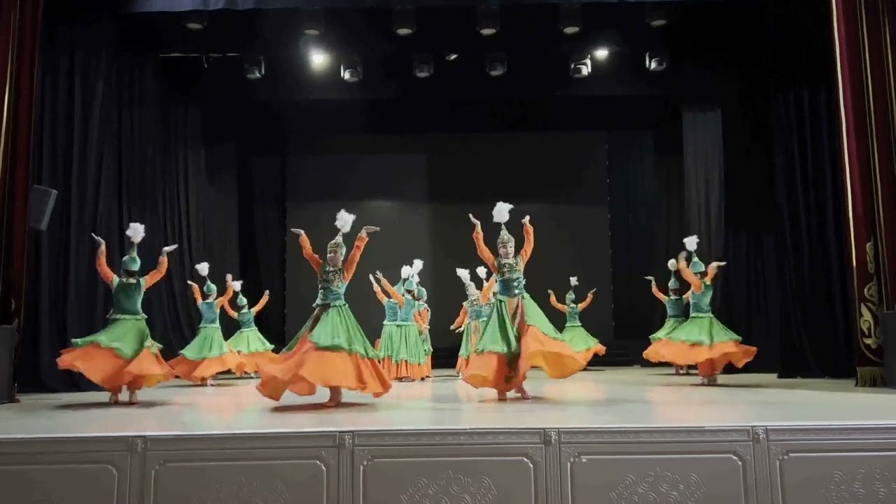Салтанат би - Народный ансамбль танца 