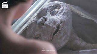 E.T., The ExtraTerrestrial: He's alive!