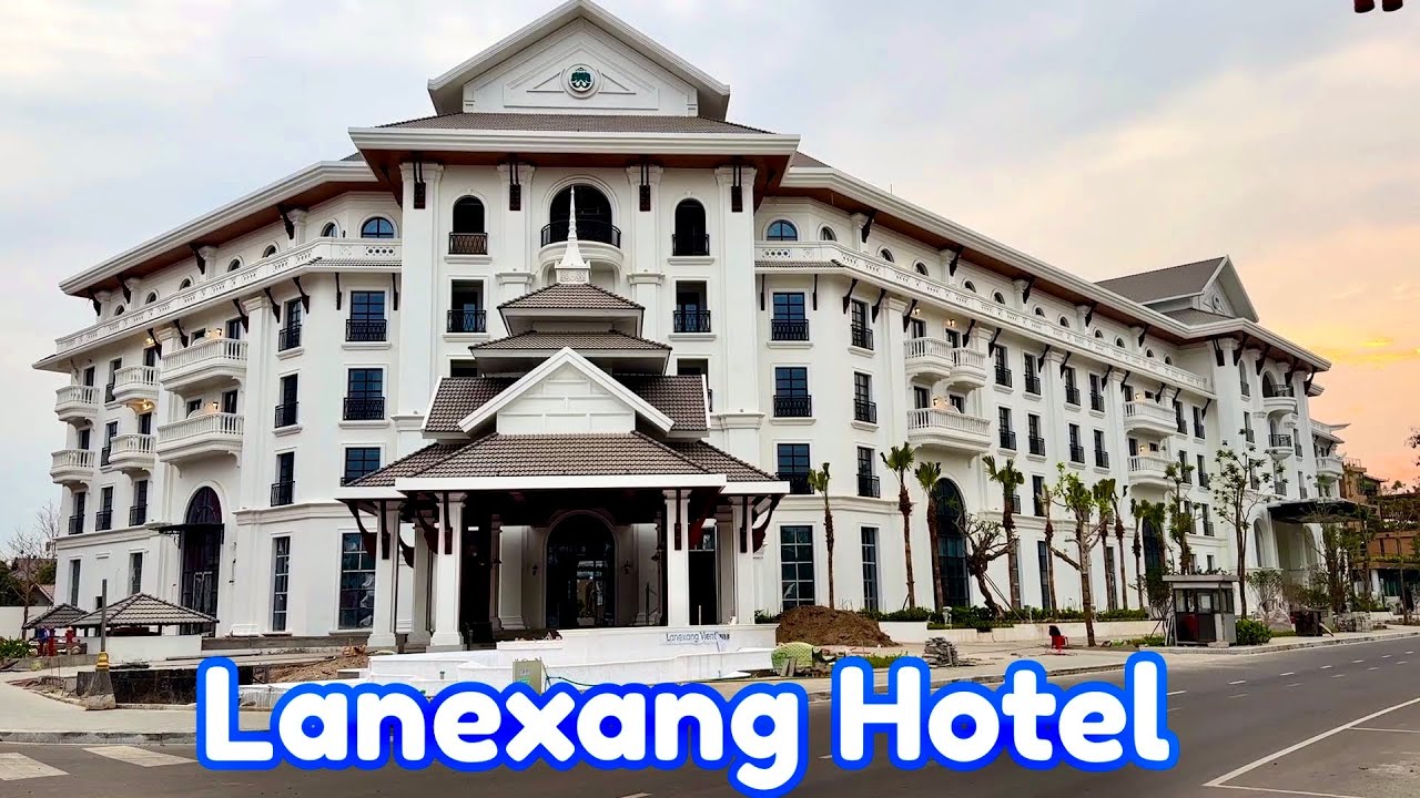 ວຽງຈັນຍາມເຊົ້າ ເຂດແຄມຂອງແຕກຕ່າງຈາກກາງຄືນແນວໃດ