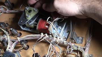 Diagnosing/Fixing stuck flippers (on a Gottlieb System 80) - Part 1/3  - PinballHelp.com